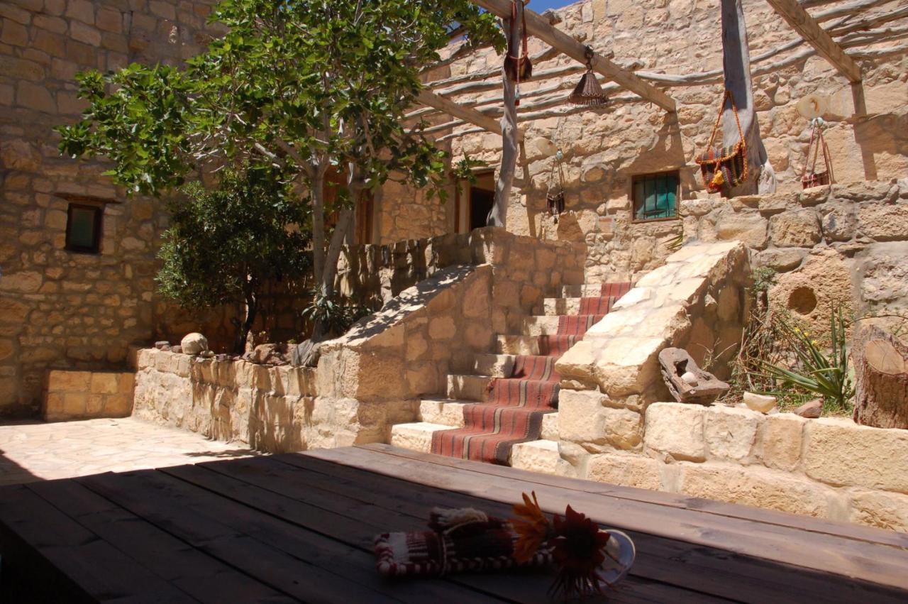 Beit Al Taybeh Hotel Aţ Ţayyibah Bagian luar foto