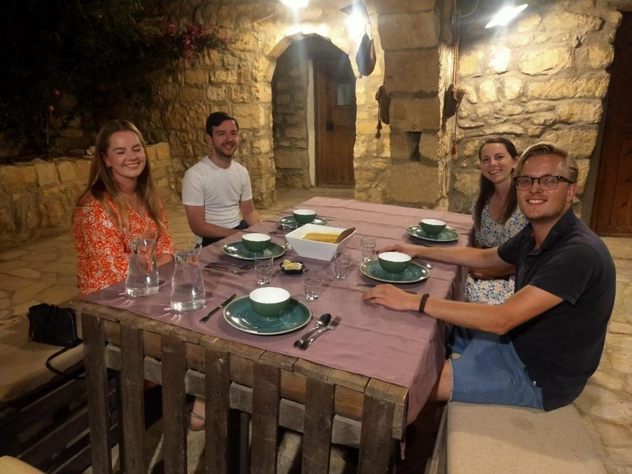 Beit Al Taybeh Hotel Aţ Ţayyibah Bagian luar foto