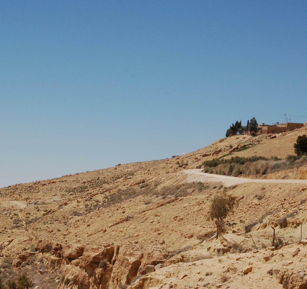 Beit Al Taybeh Hotel Aţ Ţayyibah Bagian luar foto