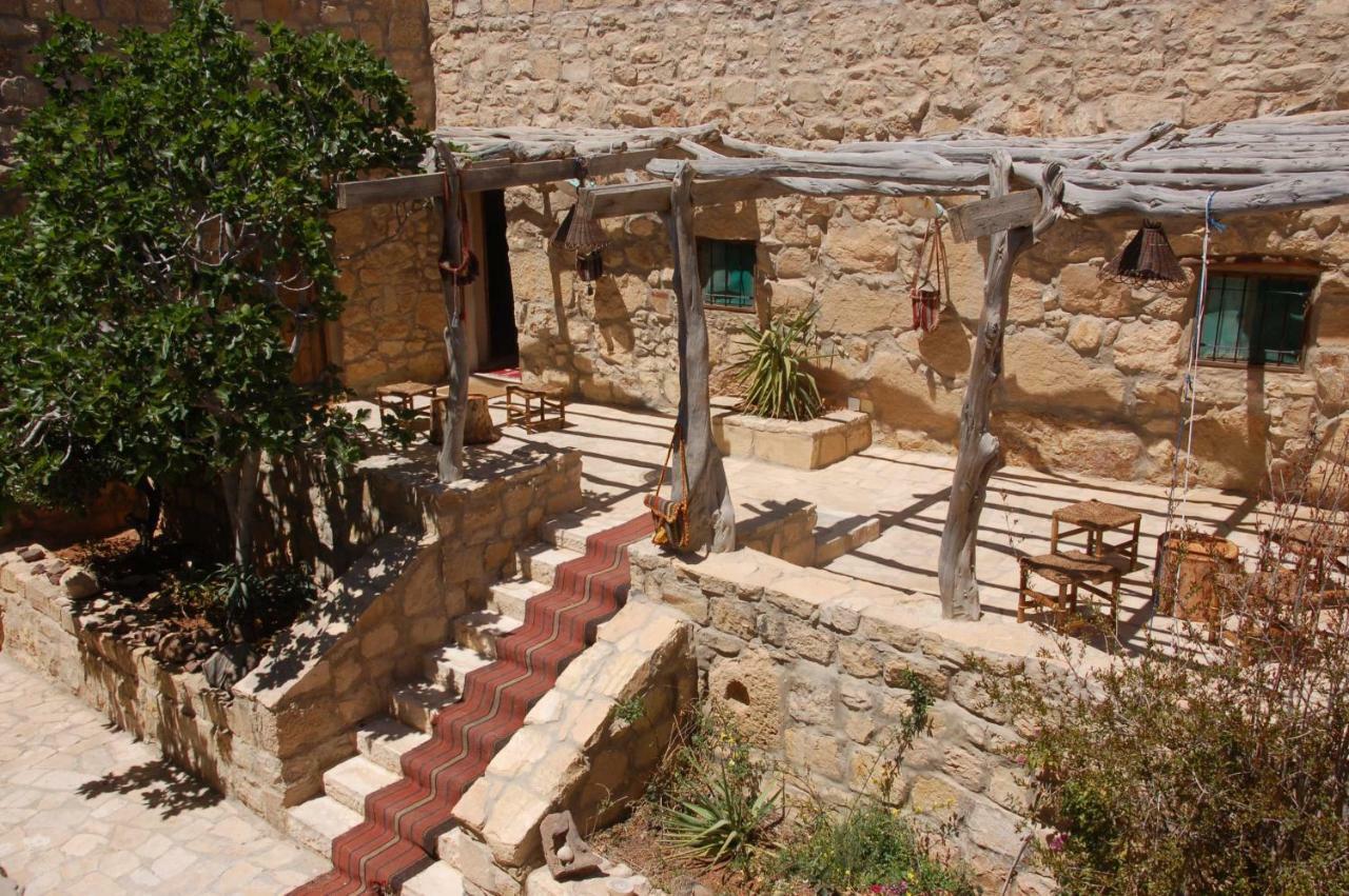 Beit Al Taybeh Hotel Aţ Ţayyibah Bagian luar foto